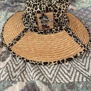 Disney World Folding Straw Hat Minnie Mouse Leopard Print